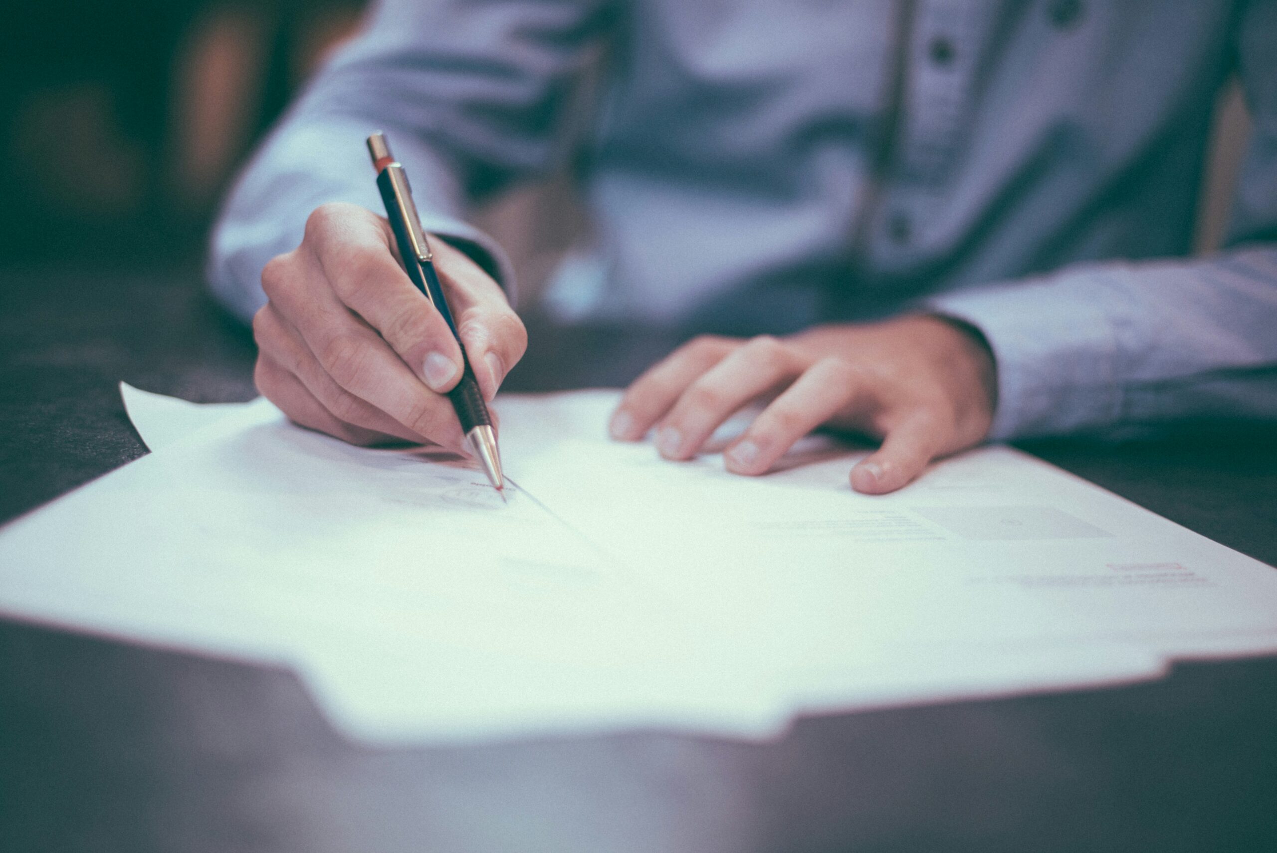 Les clauses essentielles d’un pacte d’associés